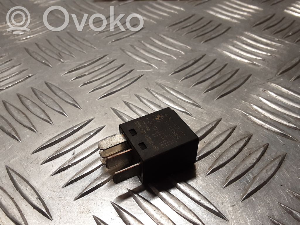 BMW 3 E90 E91 Other relay 