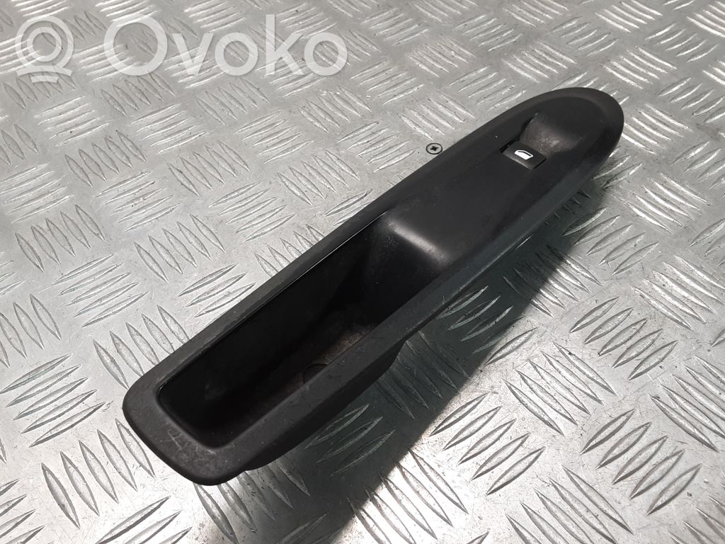 Citroen DS3 Electric window control switch 