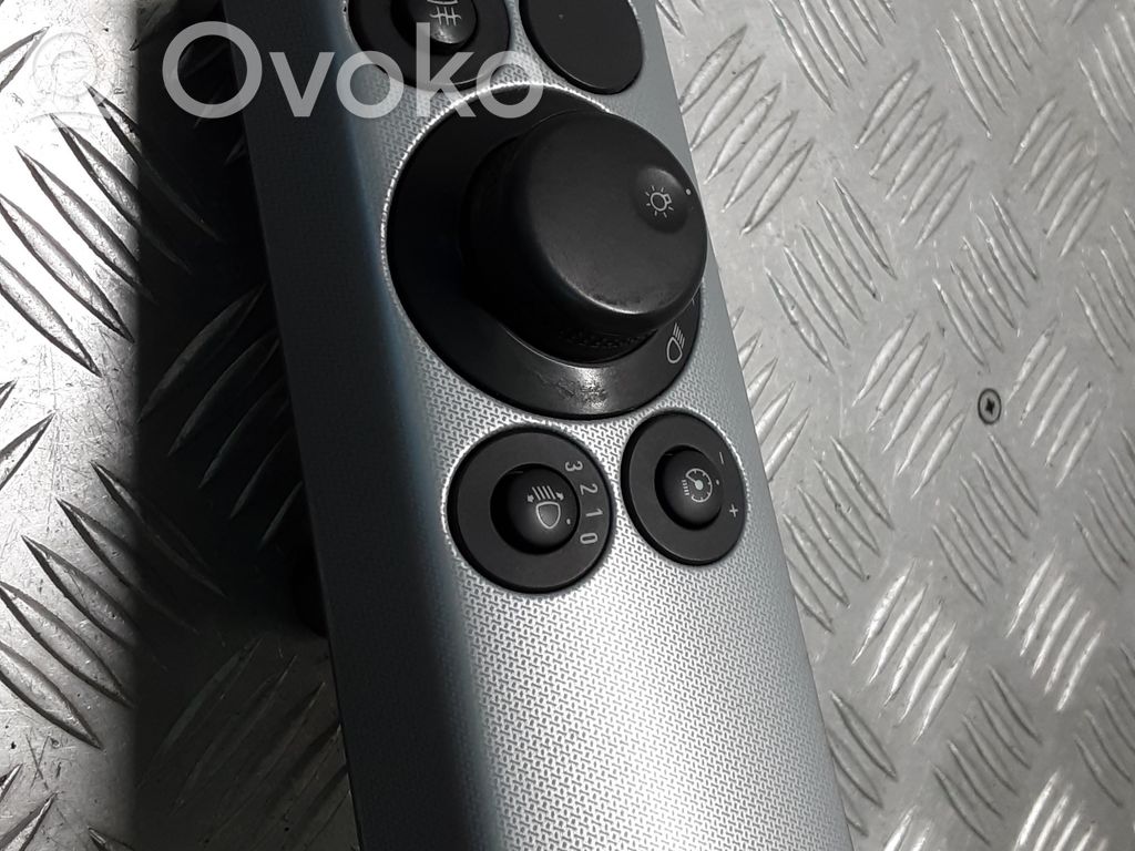 Opel Astra H Light switch 