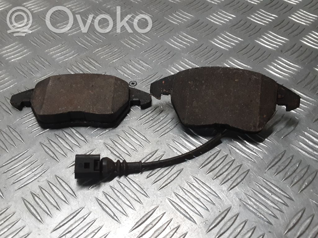Seat Leon (1P) Pastiglie del freno (anteriore) 