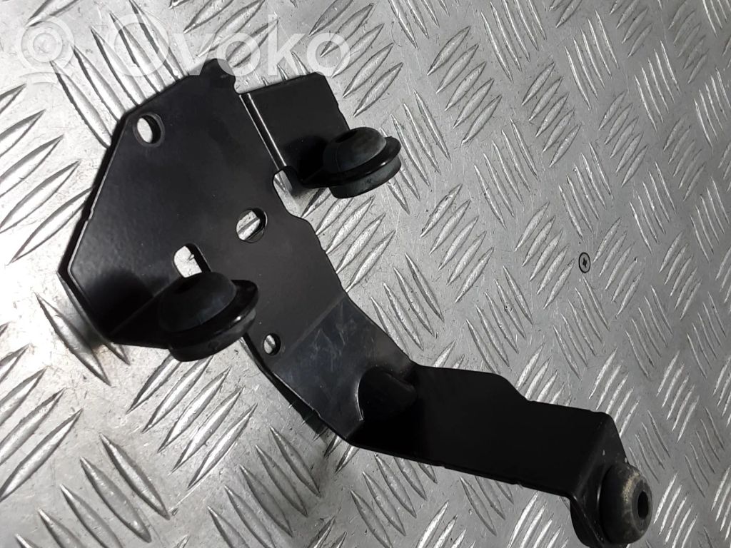 Volvo V40 Halterung ABS Steuergerät 