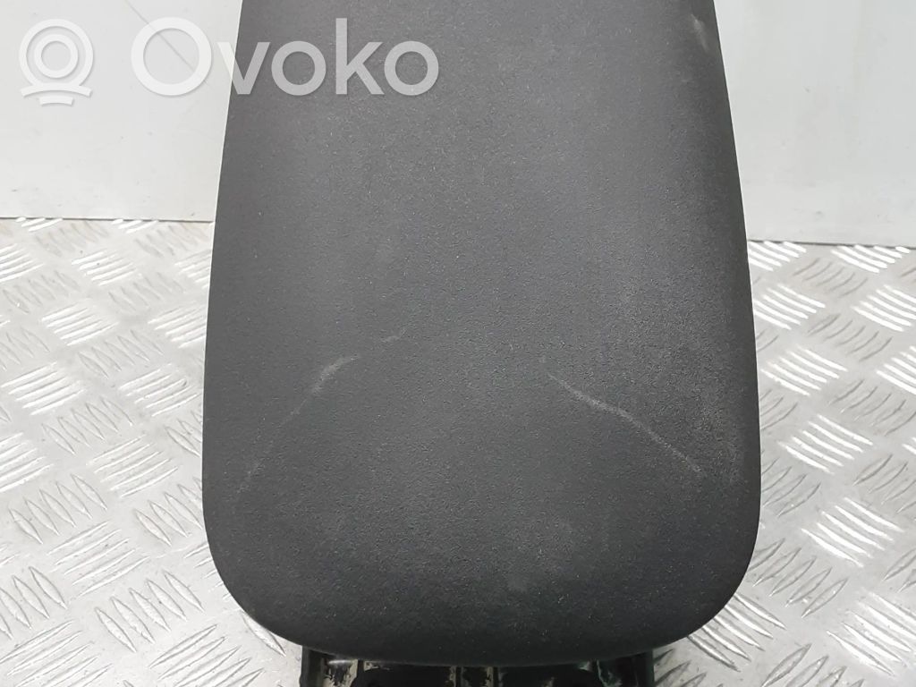 Volvo V40 Armrest 
