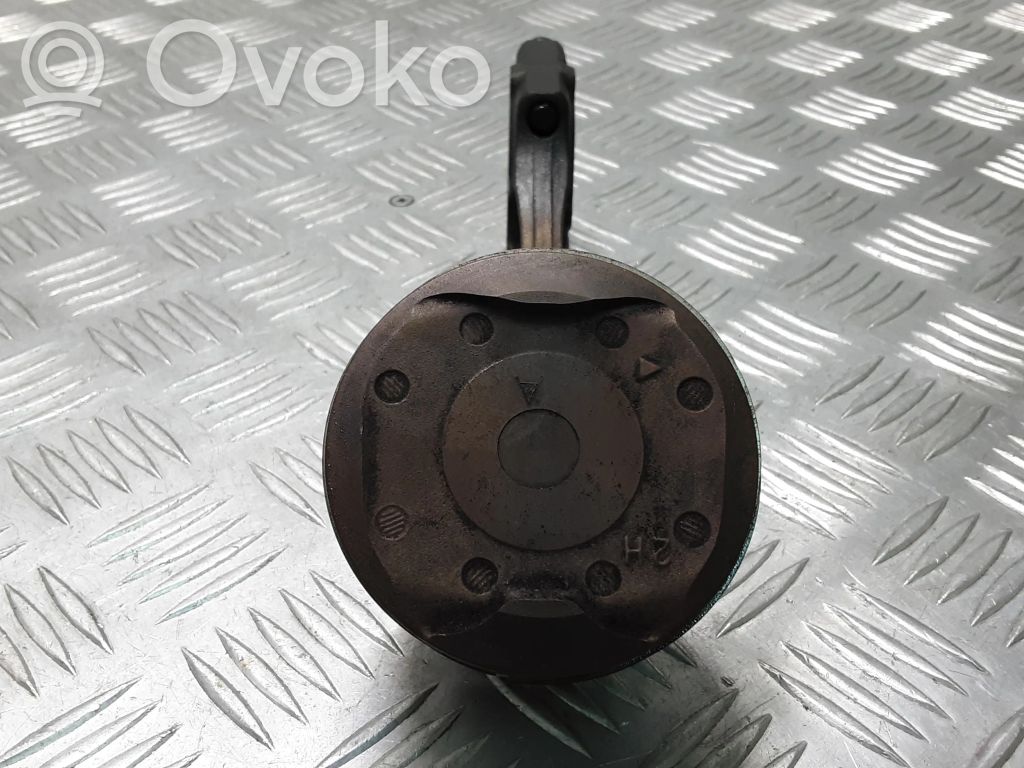 Toyota Prius+ (ZVW40) Piston with connecting rod 