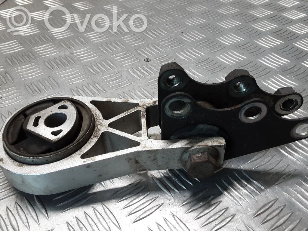 Gearbox mounting bracket