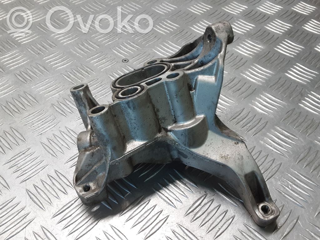 Audi Q7 4M A/C compressor mount bracket 