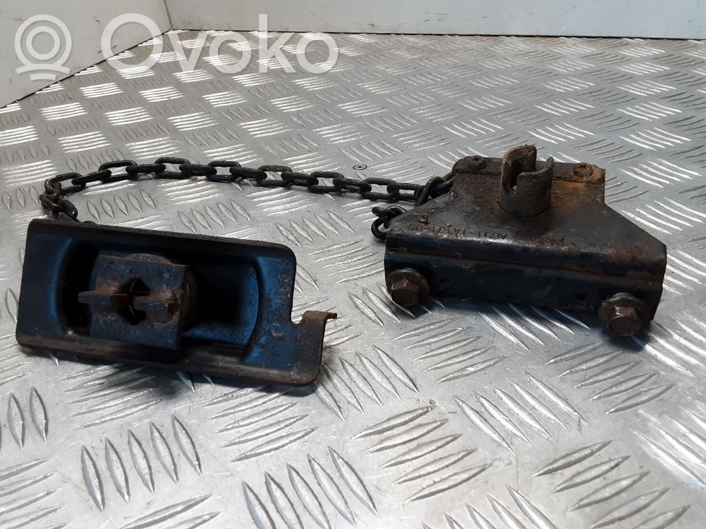 Spare wheel mounting bracket   AB311A131BB