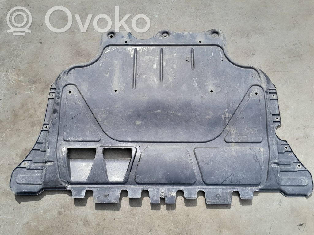 Engine splash shield/under tray   3Q0825235A,3Q0825236G