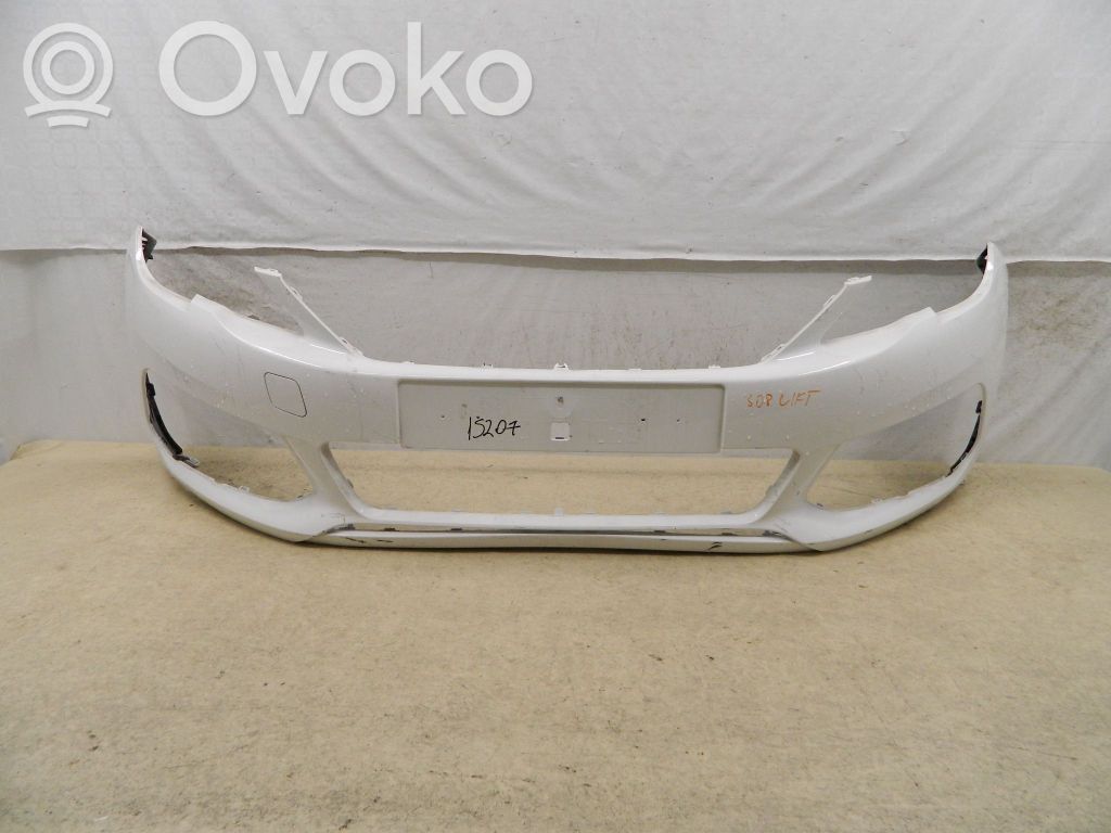 Peugeot 308 Parachoques delantero 