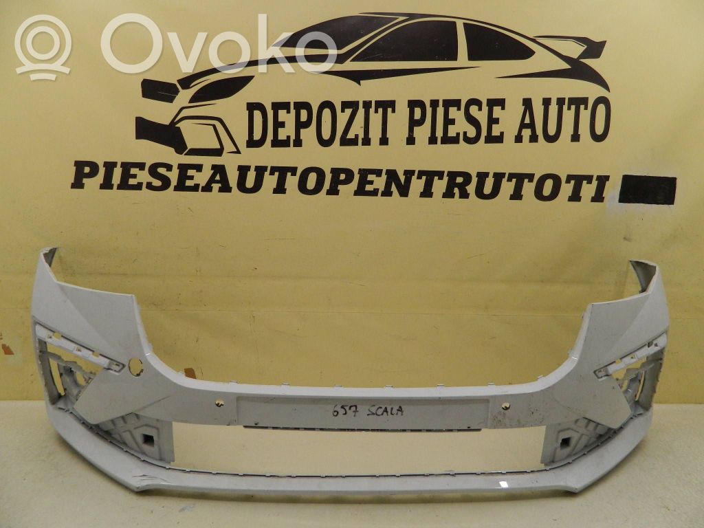 Skoda Scala Parachoques delantero 