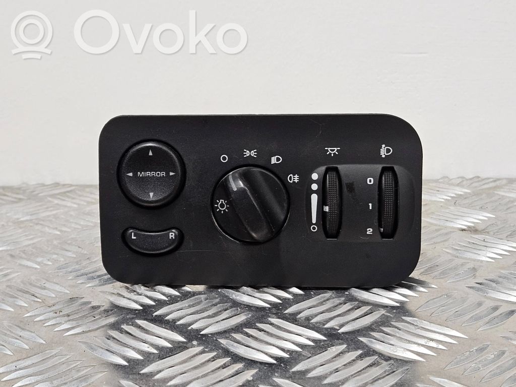 Chrysler Voyager Light switch 