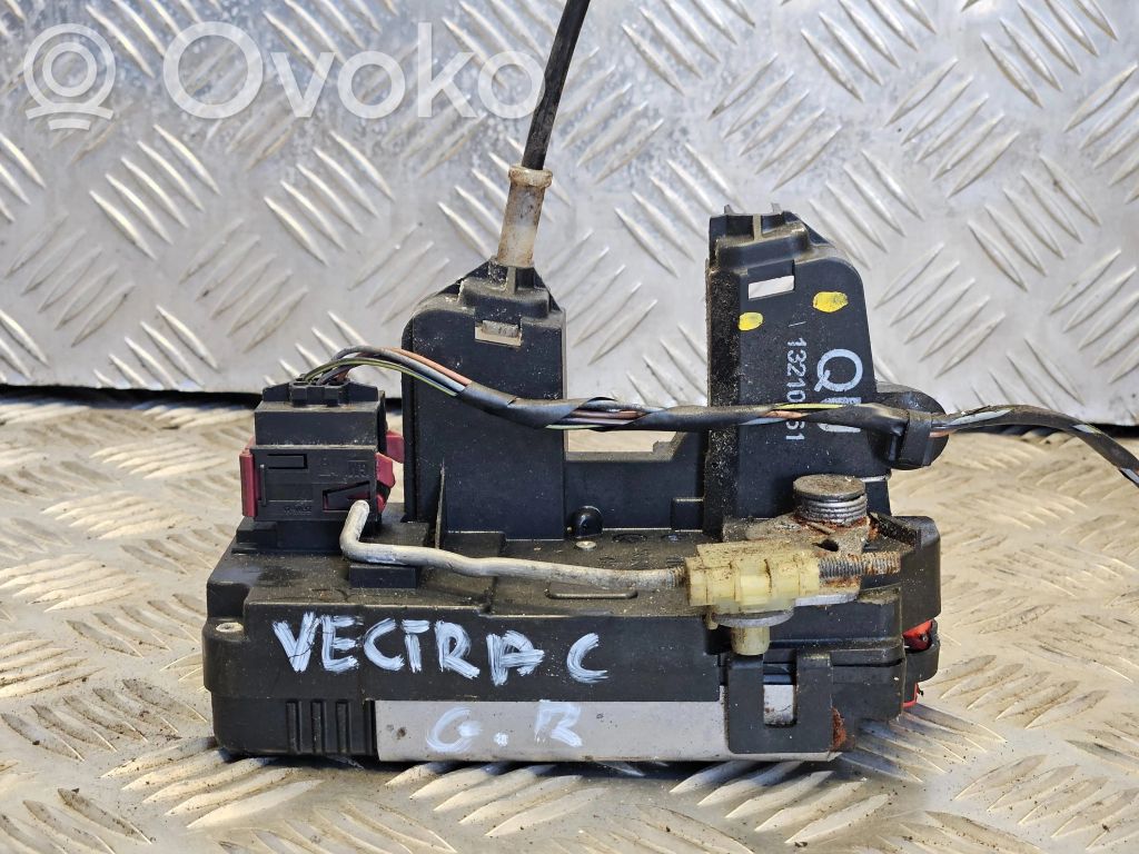 Opel Vectra C Takaoven lukko 