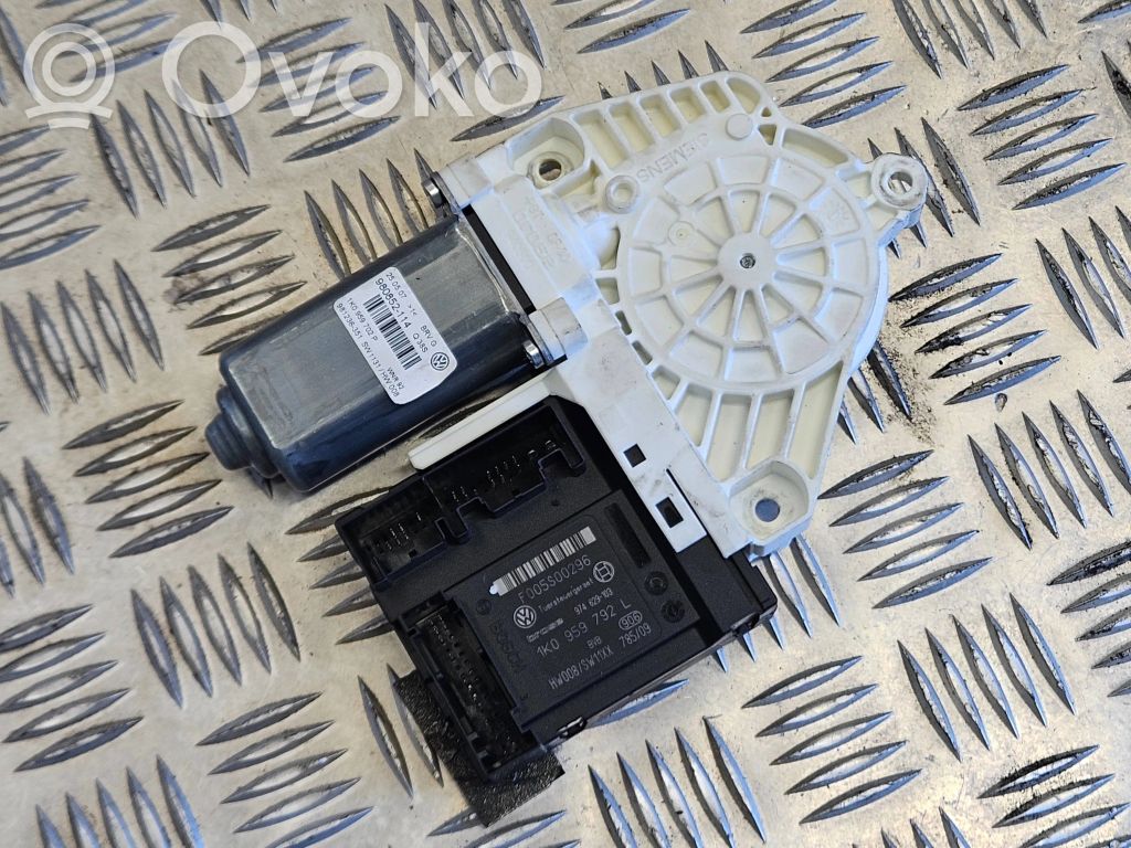 Volkswagen PASSAT B6 Silnik regulatora szyby drzwi przednich 