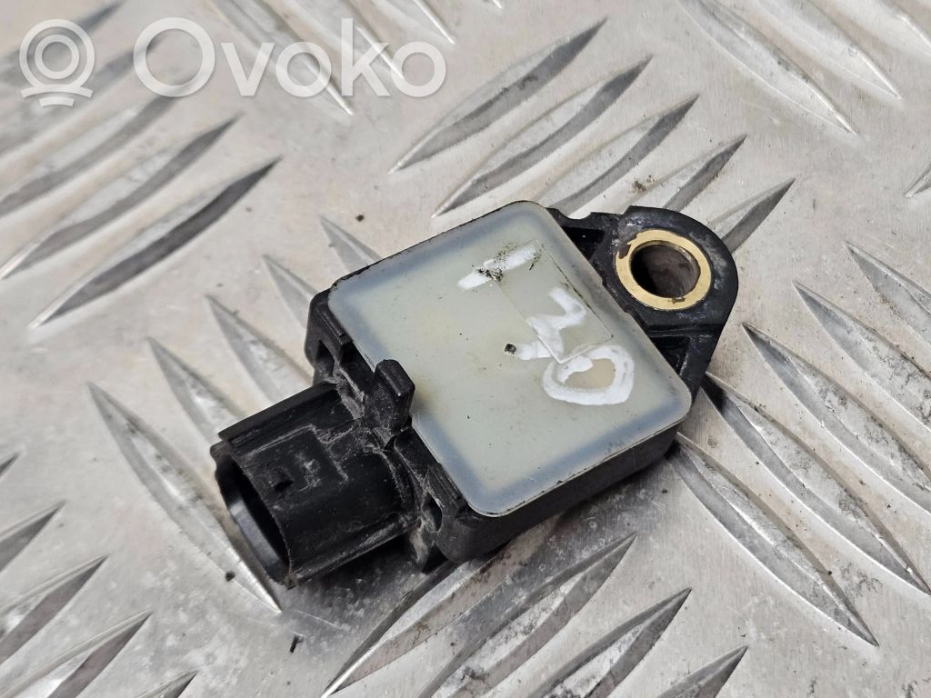 Hyundai i30 Airbag deployment crash/impact sensor 