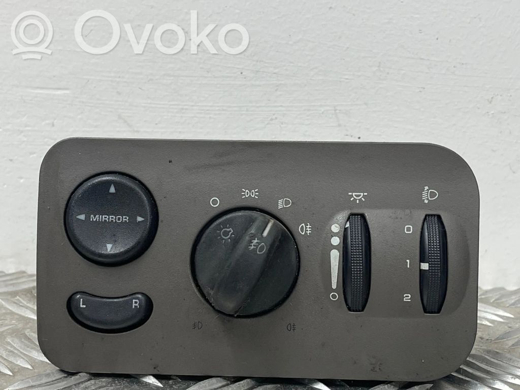 Chrysler Voyager Light switch 