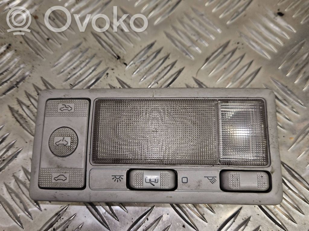 Volkswagen Vento Luz del asiento delantero 