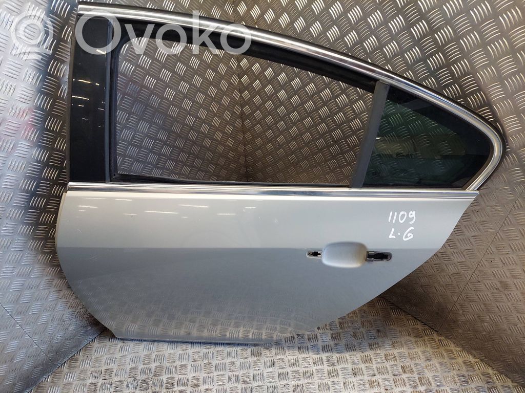 Opel Insignia A Puerta trasera 