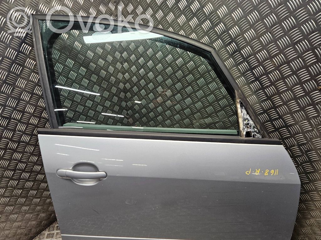 Front door   8Z0831052A