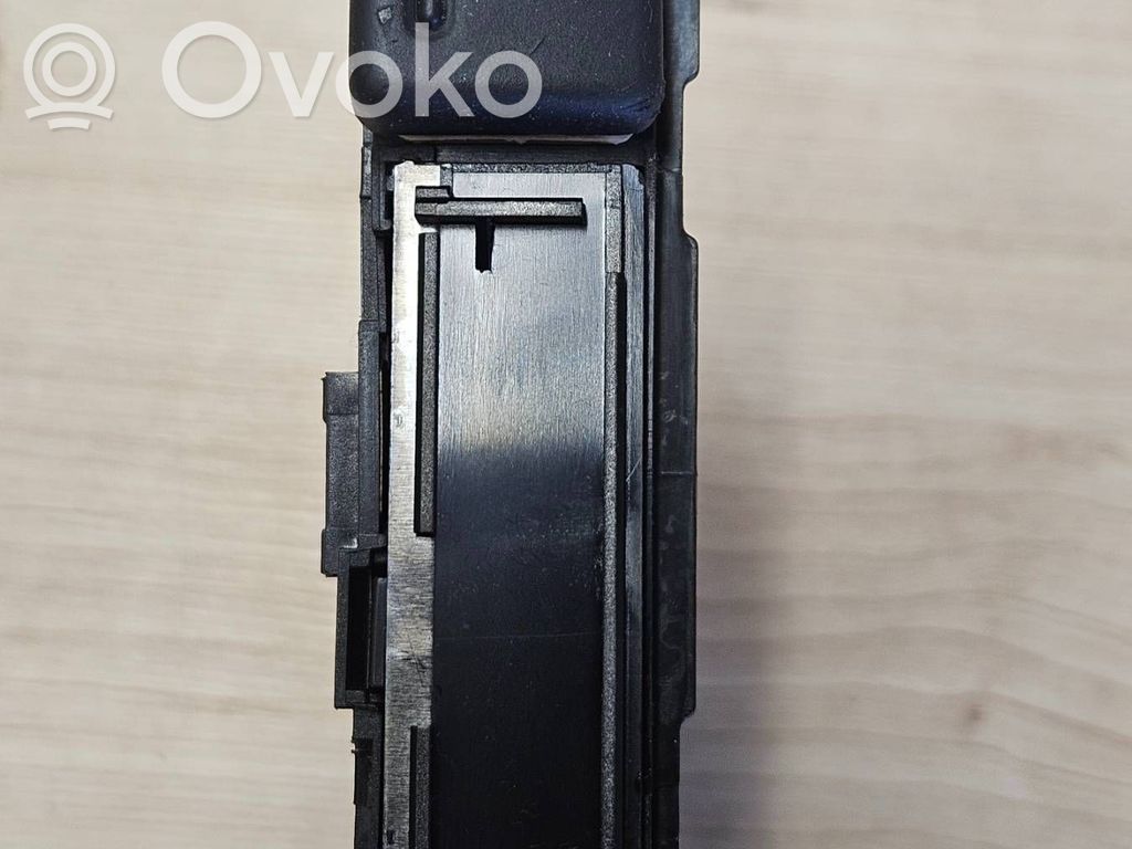 Audi A4 S4 B6 8E 8H Compartimiento/consola central del panel 