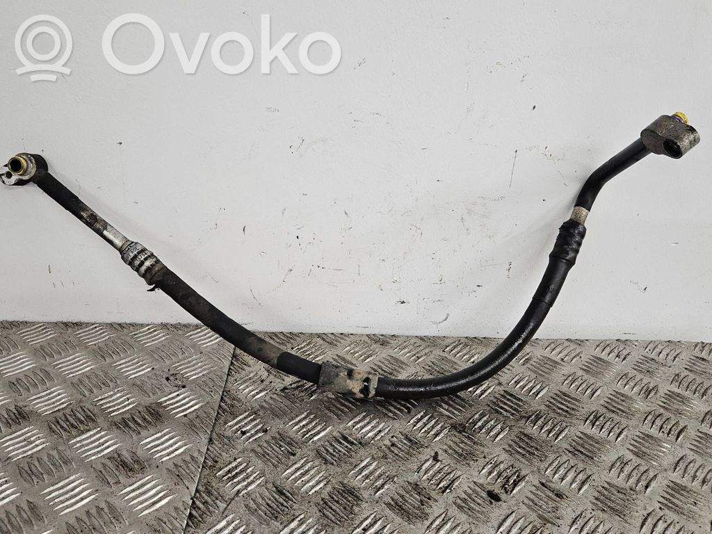 Audi A4 S4 B6 8E 8H Wąż / Przewód klimatyzacji A/C 