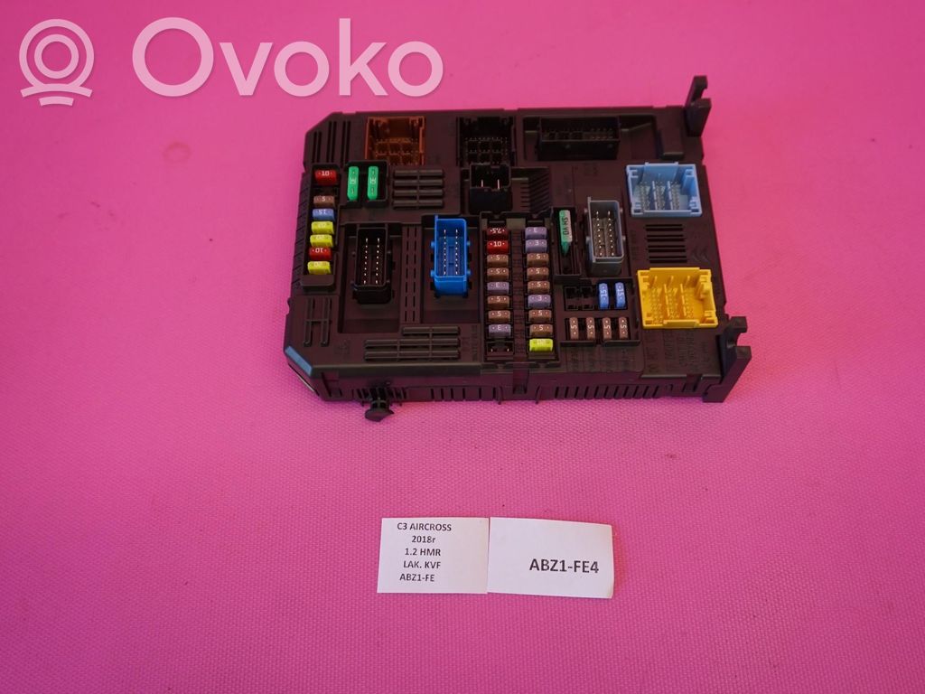 Citroen C3 Aircross Ramka / Moduł bezpieczników 