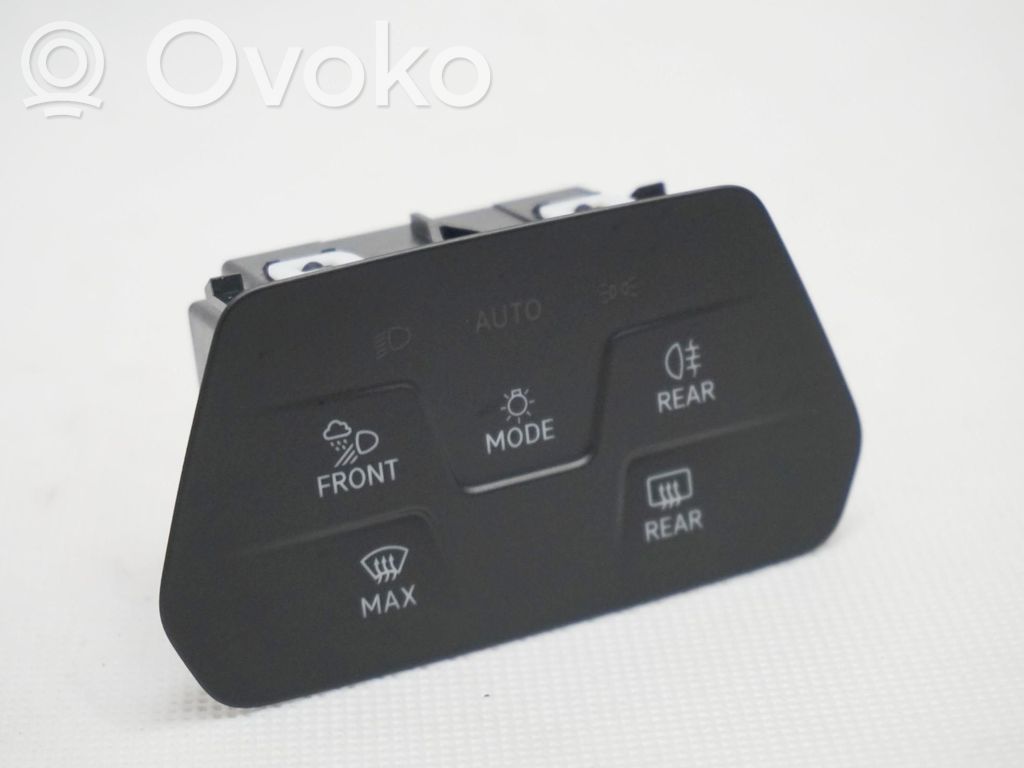 Cupra Born Light switch 