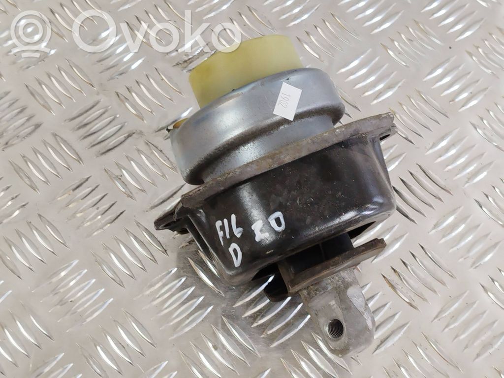 BMW X6 F16 Engine mount bracket 