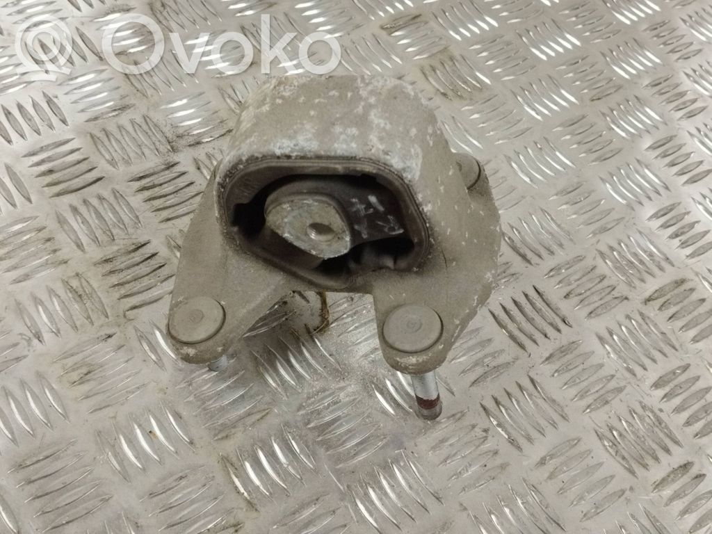 Engine mount bracket