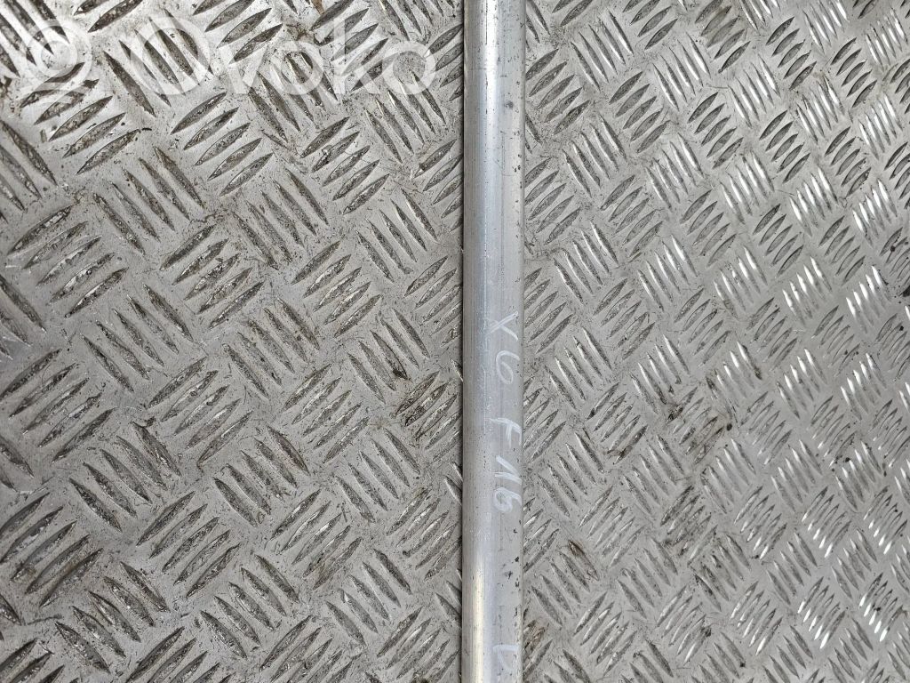 BMW X6 F16 Kita variklio skyriaus detalė 