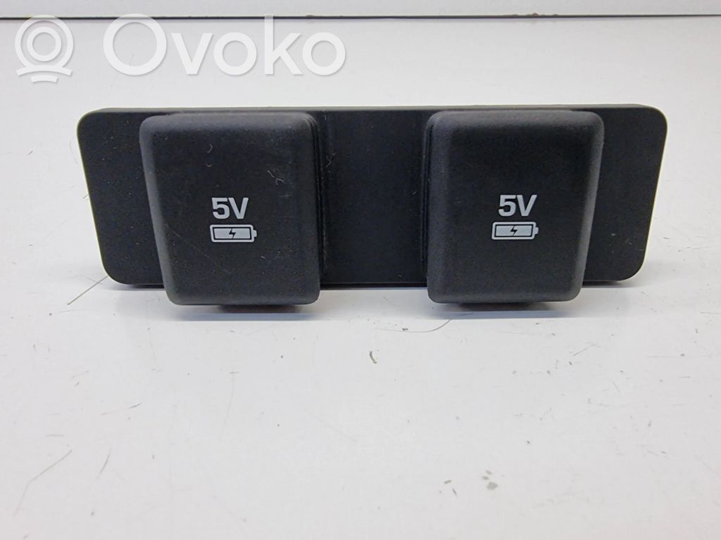 Land Rover Range Rover Sport L494 USB jungtis 