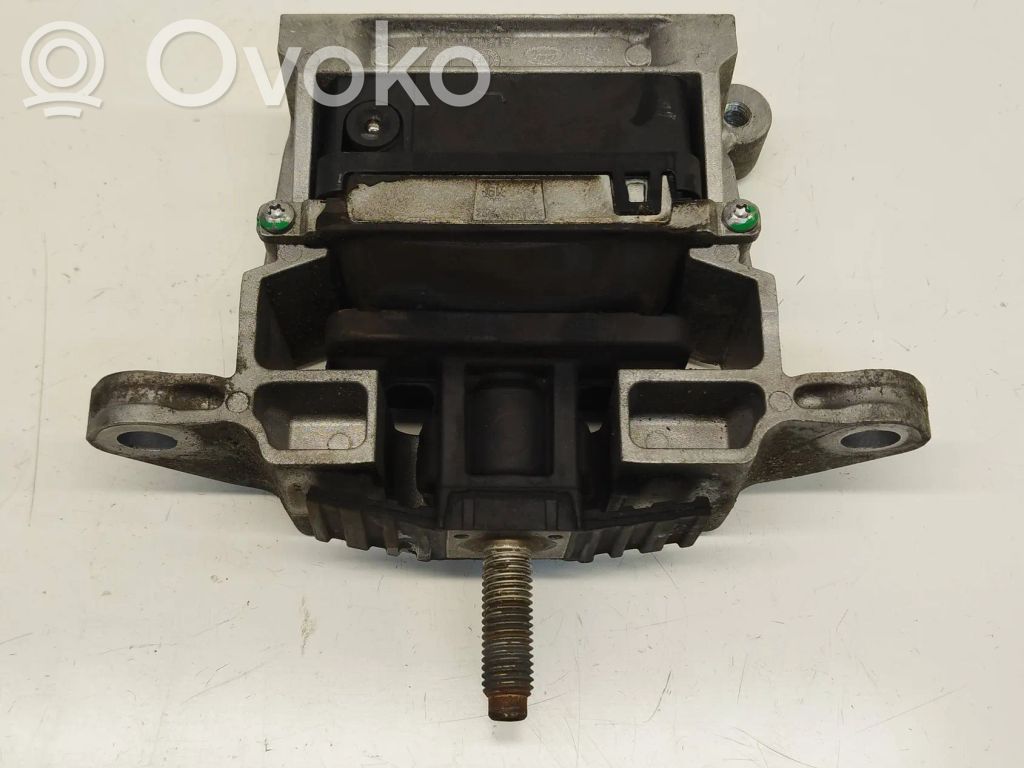 Land Rover Evoque II Engine mount bracket 