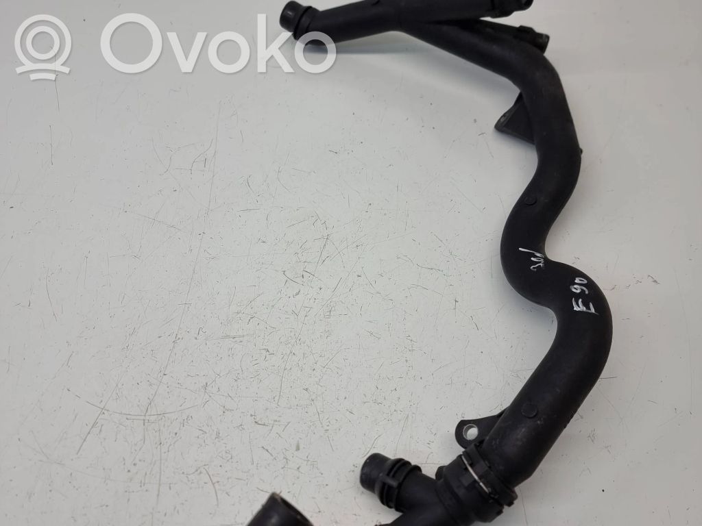 Engine coolant pipe/hose