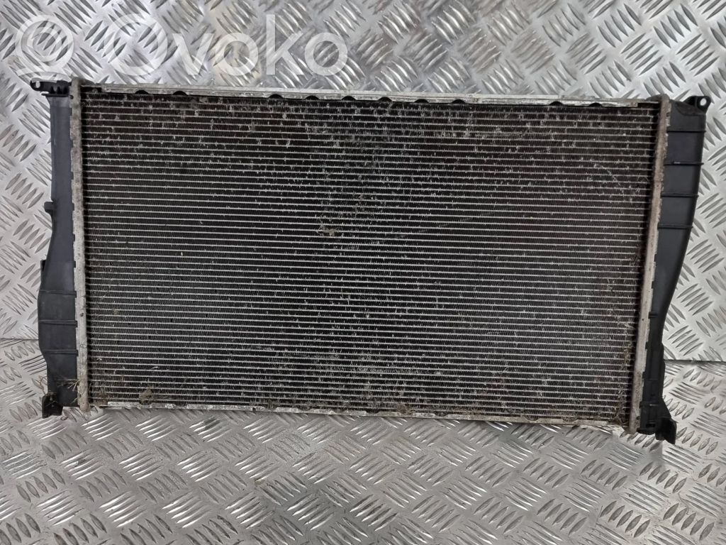 BMW 3 E90 E91 Coolant radiator 