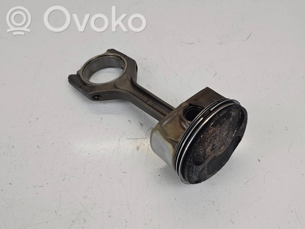 Pistón con biela   85L127