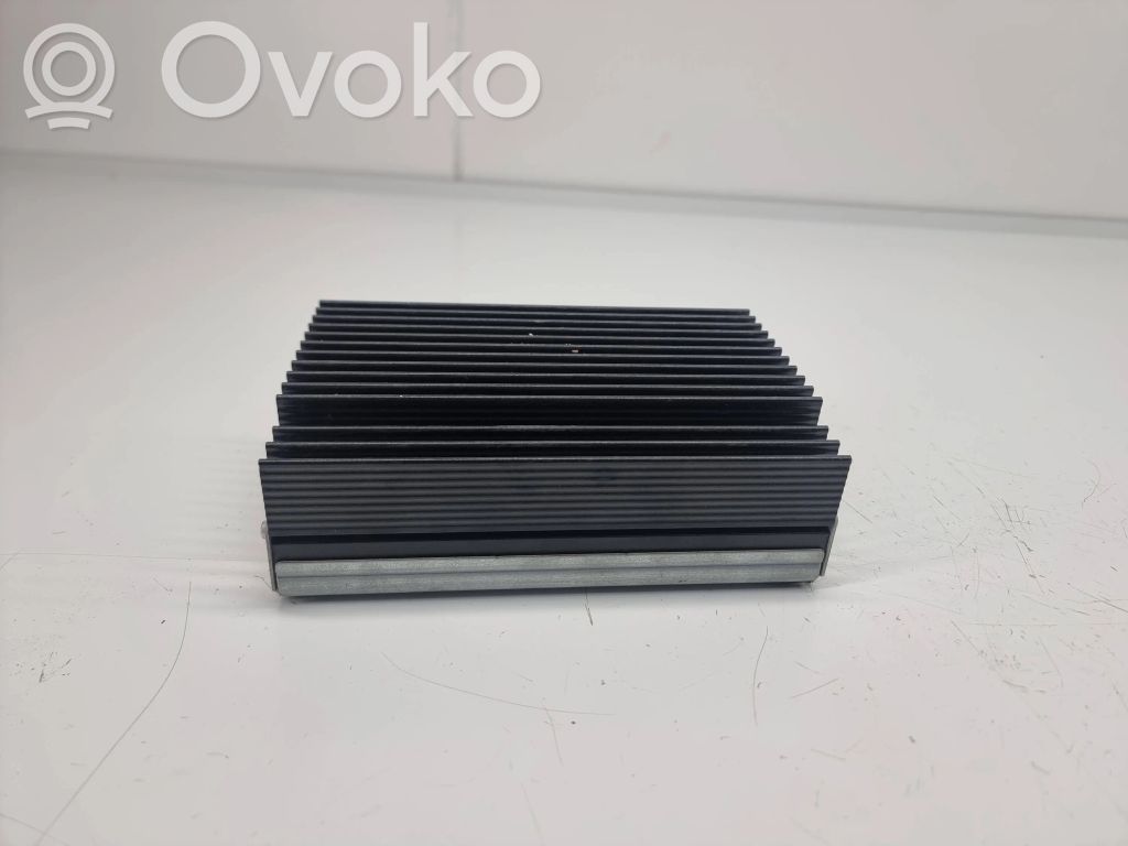 BMW X5 E70 Sound amplifier 