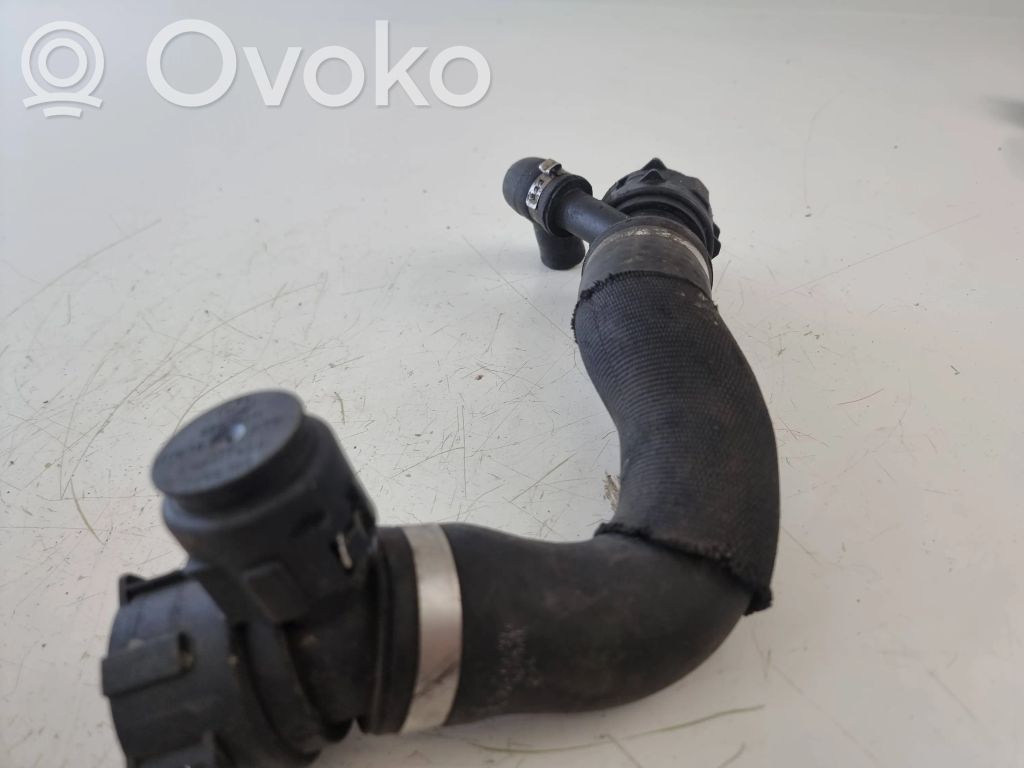 BMW X5 E70 Engine coolant pipe/hose 