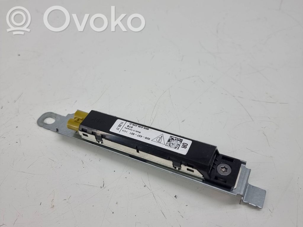 Porsche Cayenne (92A) Amplificator antenă aeriană 