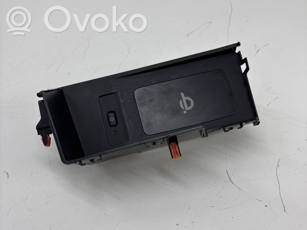 Lexus RX 450H Wireless charging module 