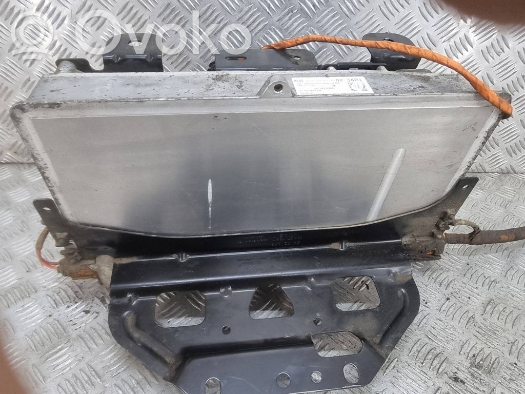 Inversor/convertidor de voltaje   120410640007