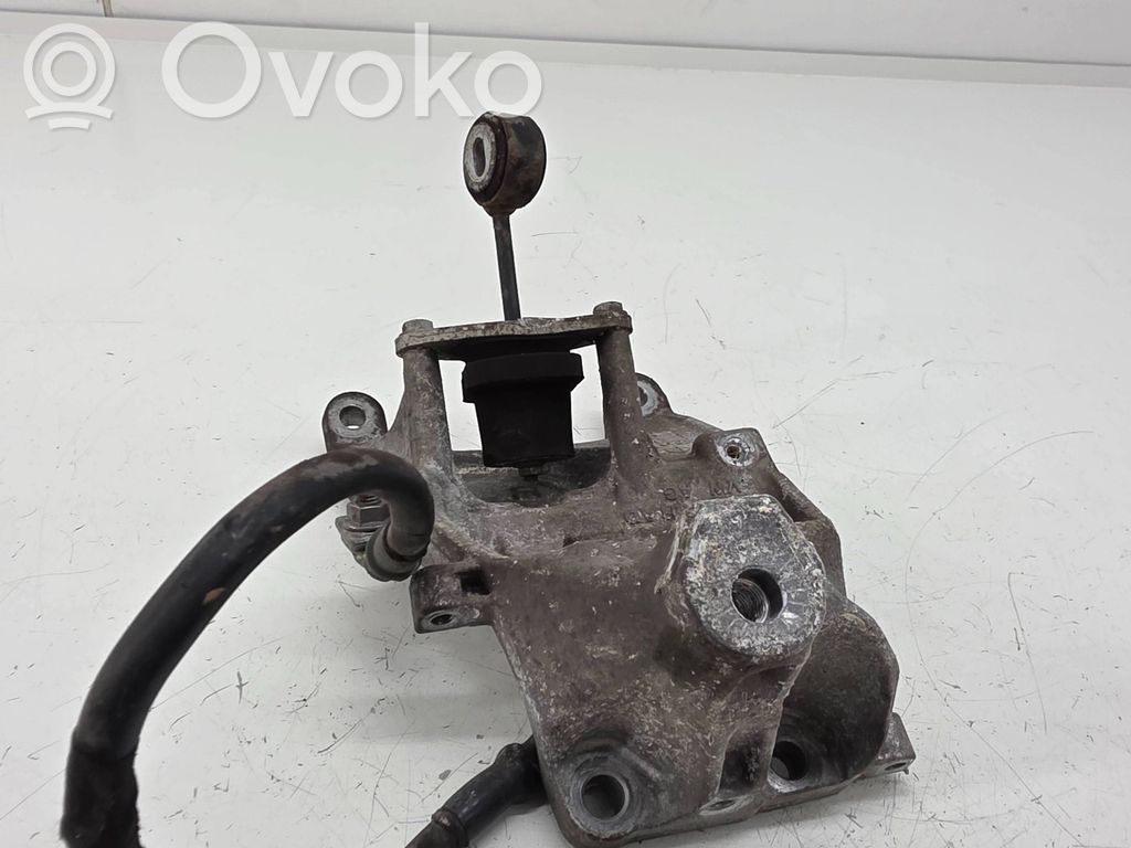 Audi A4 S4 B9 Engine mounting bracket 