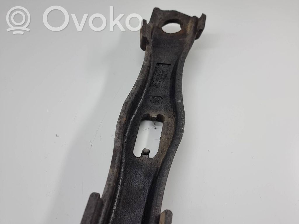 BMW X6 E71 Bampera putuplasta daļa 