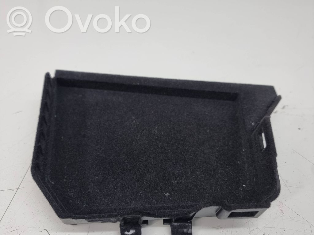 BMW X7 G07 Kita centrinė konsolės (tunelio) detalė 