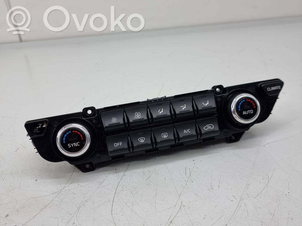 KIA Sportage Climate control unit 