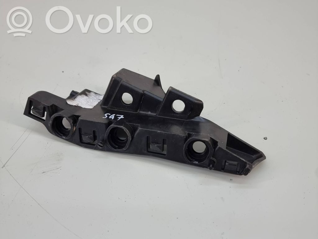 Audi Q7 4M Front bumper mounting bracket 