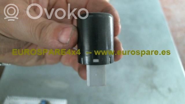 Nissan Navara D40 Ramka / Moduł bezpieczników 