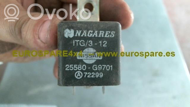 Nissan Patrol 260 Módulo de fusible 