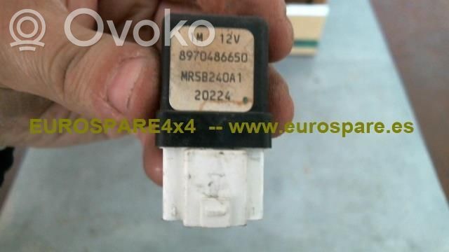 Saugiklių blokas   8970486650,MR5B240A1