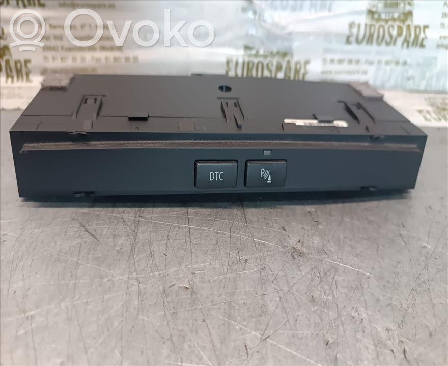 Saugiklių blokas   6952478