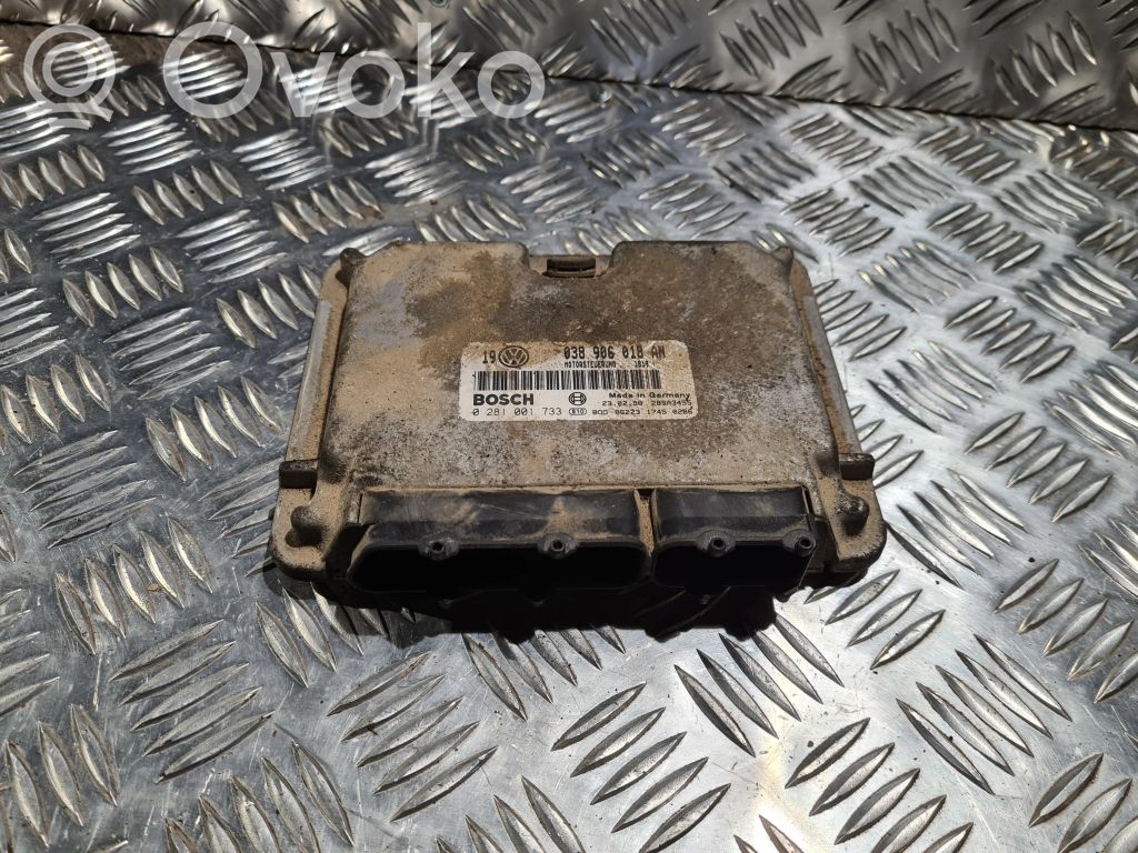 Volkswagen Golf IV Engine control unit/module 