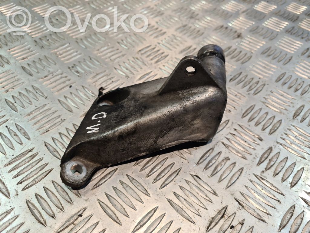 Audi A6 S6 C4 4A Engine mounting bracket 