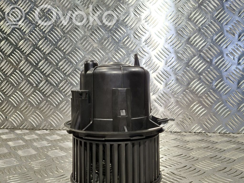 Citroen DS3 Mazā radiatora ventilators 